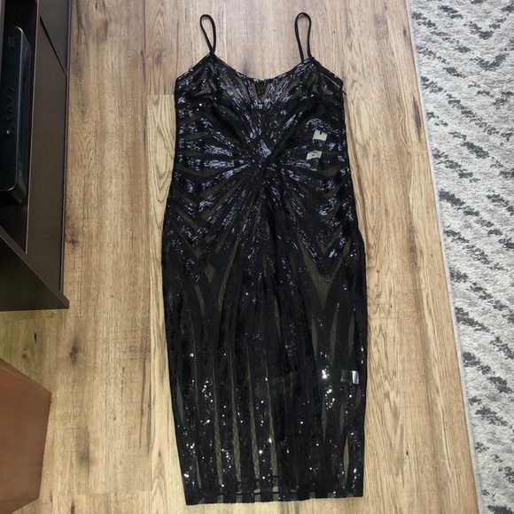 Dresses & Skirts - NEW!!! Black Sequin & Sheer Sleeveless Dress 💃🏾
